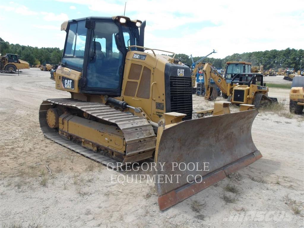 CAT D5K2LGP Верижни булдозери

