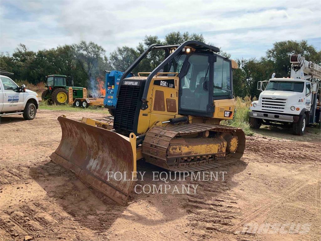 CAT D5K2LGP Верижни булдозери
