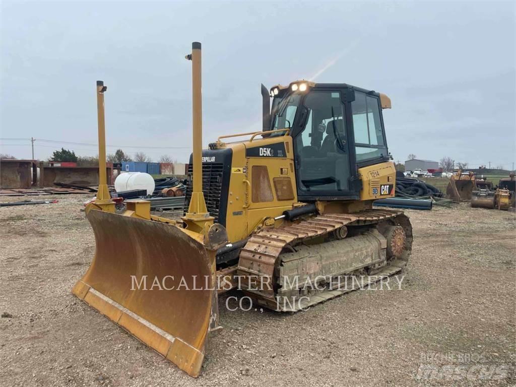 CAT D5K2XL Верижни булдозери
