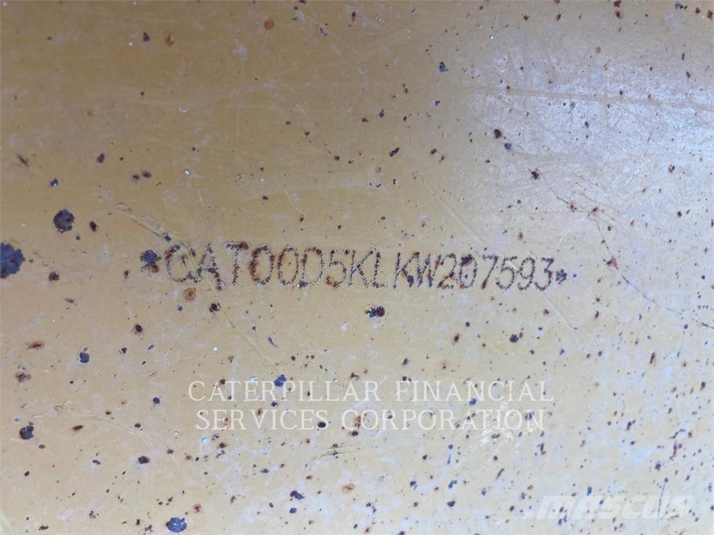 CAT D5K2XL Верижни булдозери
