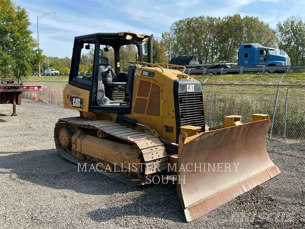CAT D5K2XL Верижни булдозери
