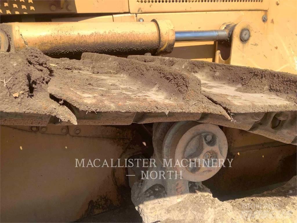 CAT D5ML Верижни булдозери

