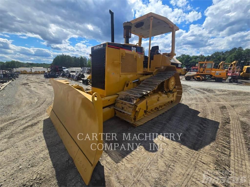 CAT D5MXL Верижни булдозери
