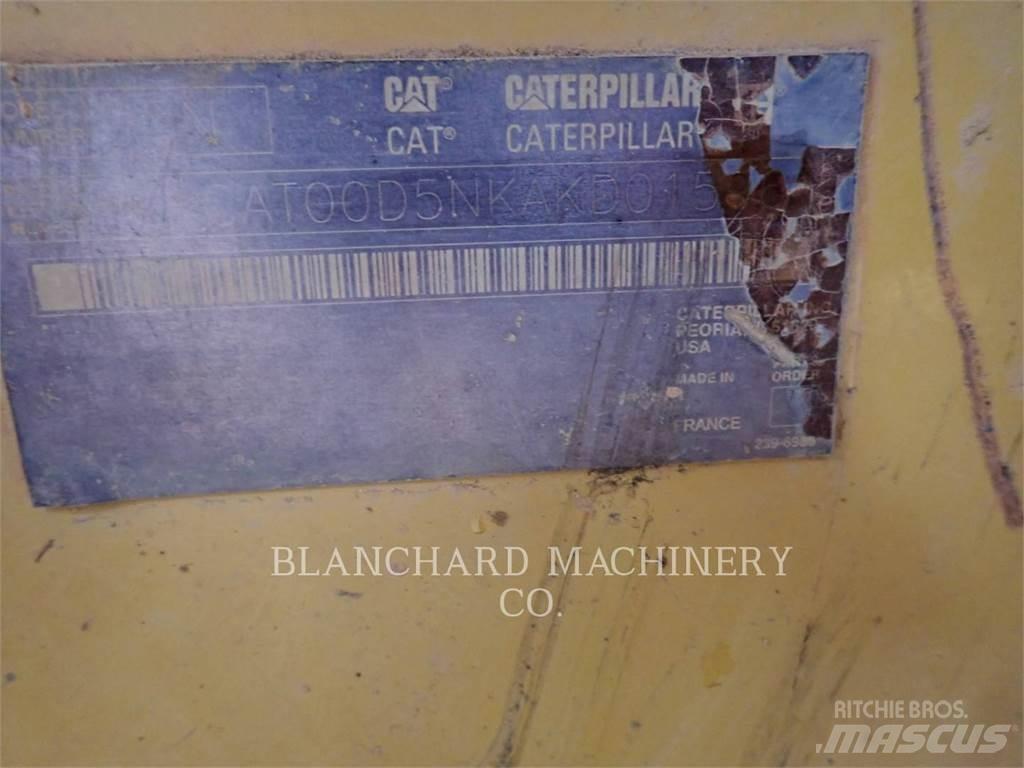 CAT D5NLGP Верижни булдозери
