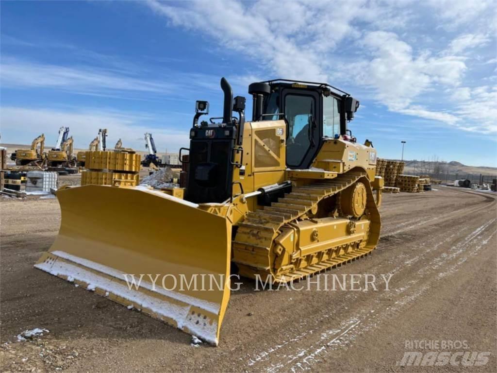 CAT D6 Верижни булдозери
