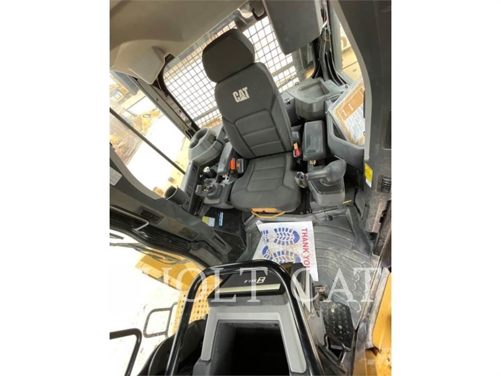 CAT D6 Верижни булдозери
