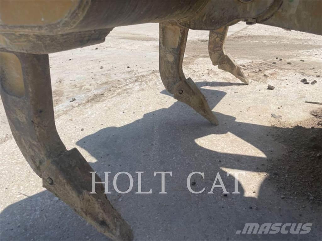 CAT D6 Верижни булдозери
