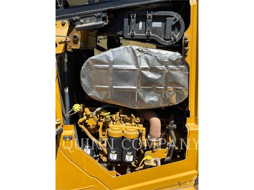 CAT D6 Верижни булдозери
