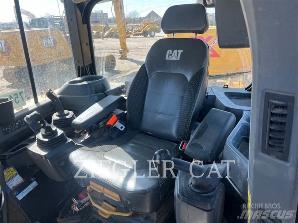 CAT D6-20LGP Верижни булдозери
