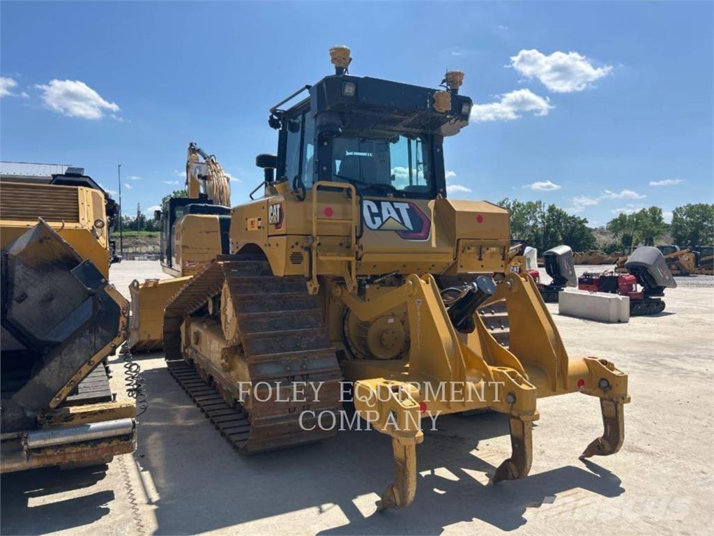 CAT D6-20V30I Верижни булдозери

