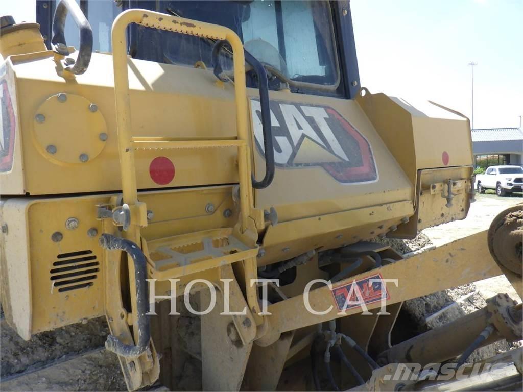 CAT D6-20XEVP Верижни булдозери
