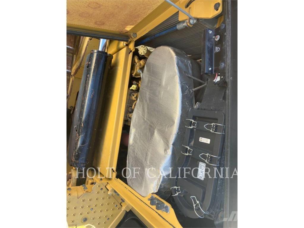 CAT D6 3D Верижни булдозери
