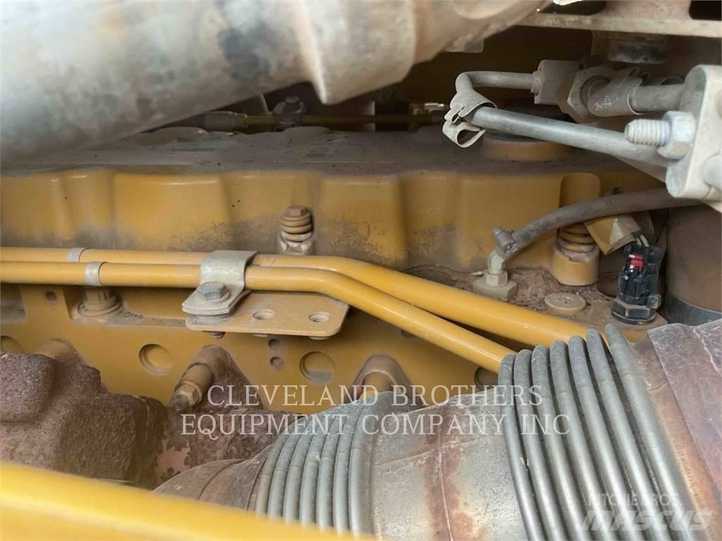 CAT D6 LGPWVP Верижни булдозери
