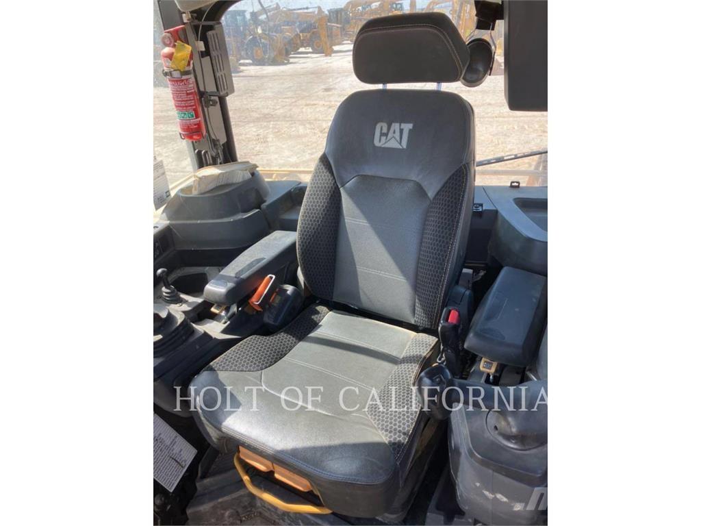 CAT D6 PA 3D Верижни булдозери
