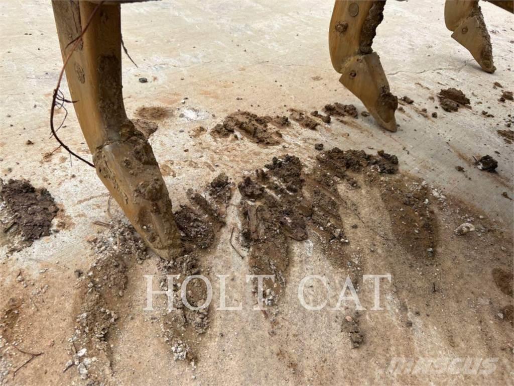 CAT D6 XE Колесни товарачи