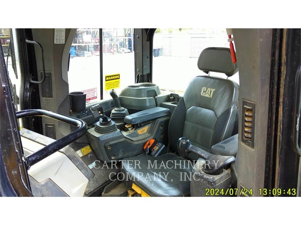 CAT D6-XWVP AR Верижни булдозери
