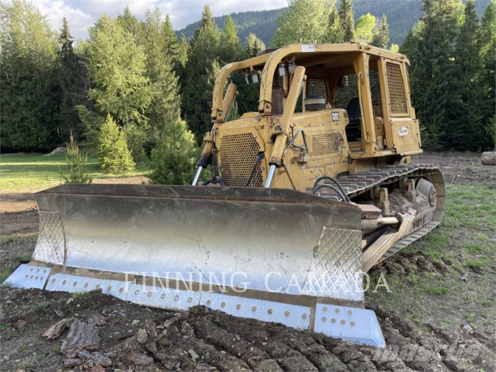 CAT D6E Верижни булдозери
