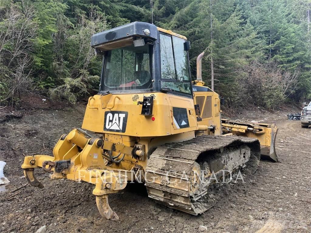 CAT D6K Верижни булдозери
