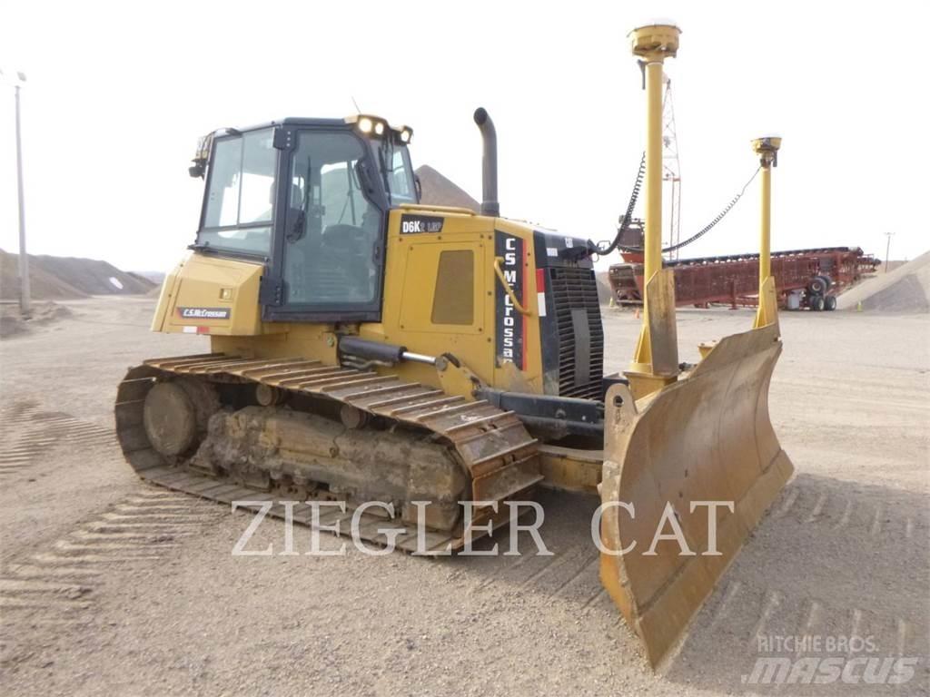CAT D6K2 Верижни булдозери
