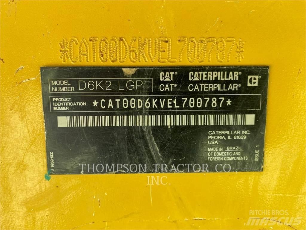 CAT D6K2 Верижни булдозери
