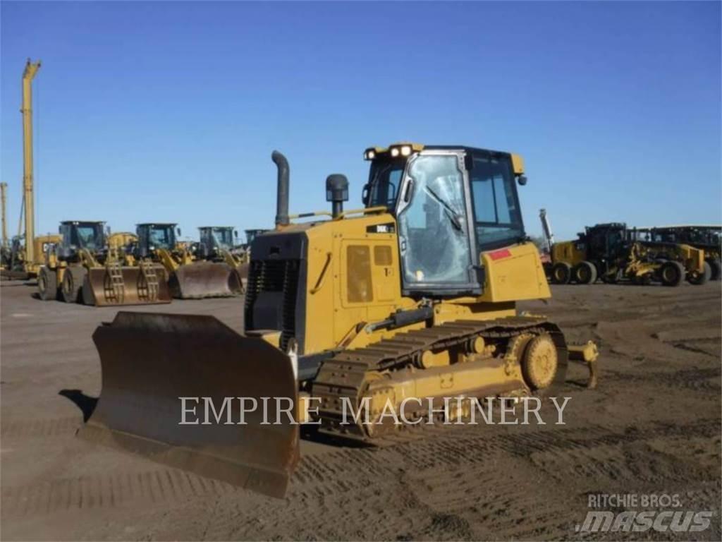 CAT D6K2 ARO Верижни булдозери

