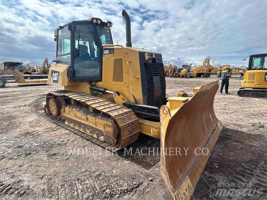 CAT D6K2 XL Верижни булдозери
