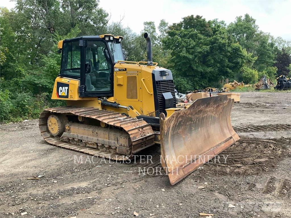 CAT D6K2L AZ24F Верижни булдозери
