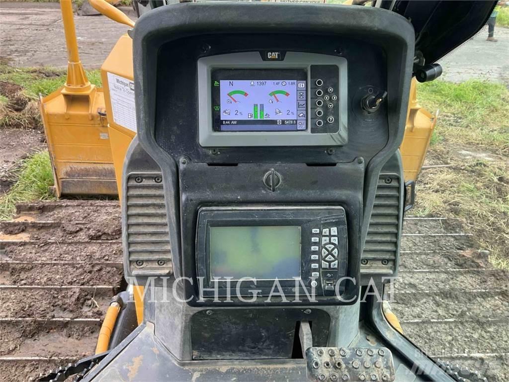 CAT D6K2L AZ24F Верижни булдозери
