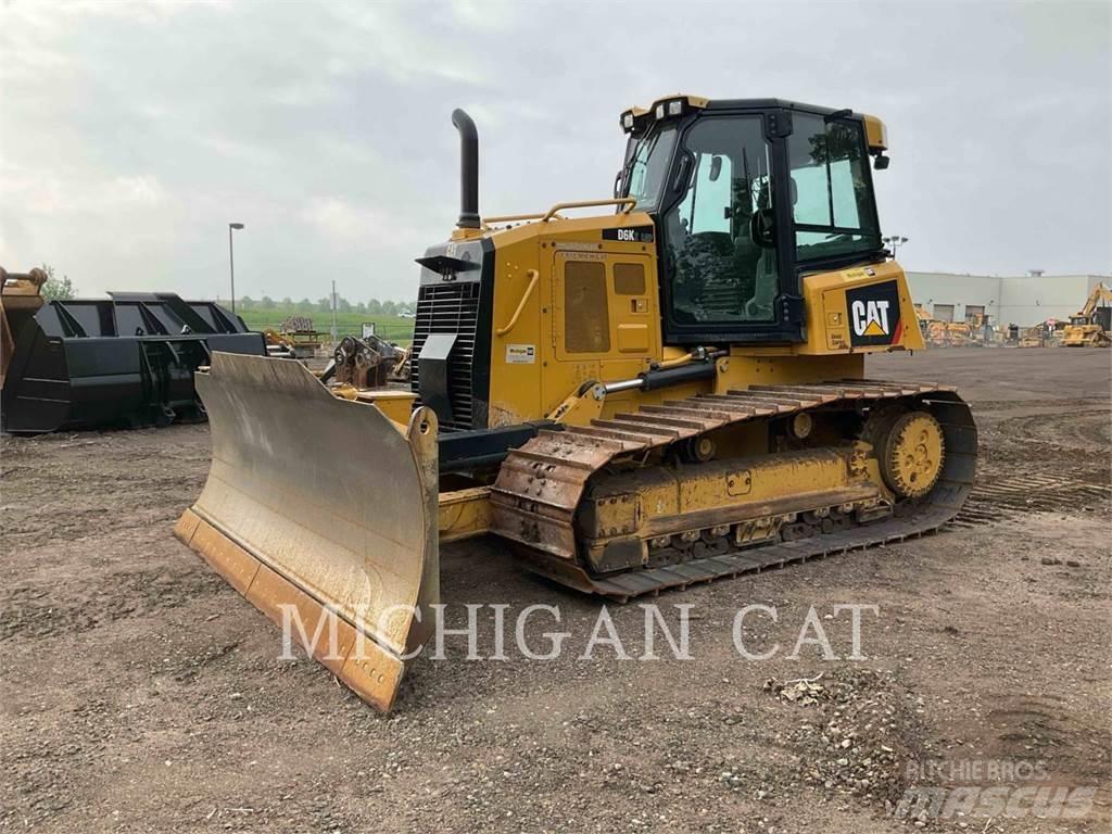 CAT D6K2L AZ24F Верижни булдозери
