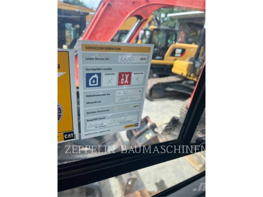 CAT D6K2LGP Верижни булдозери
