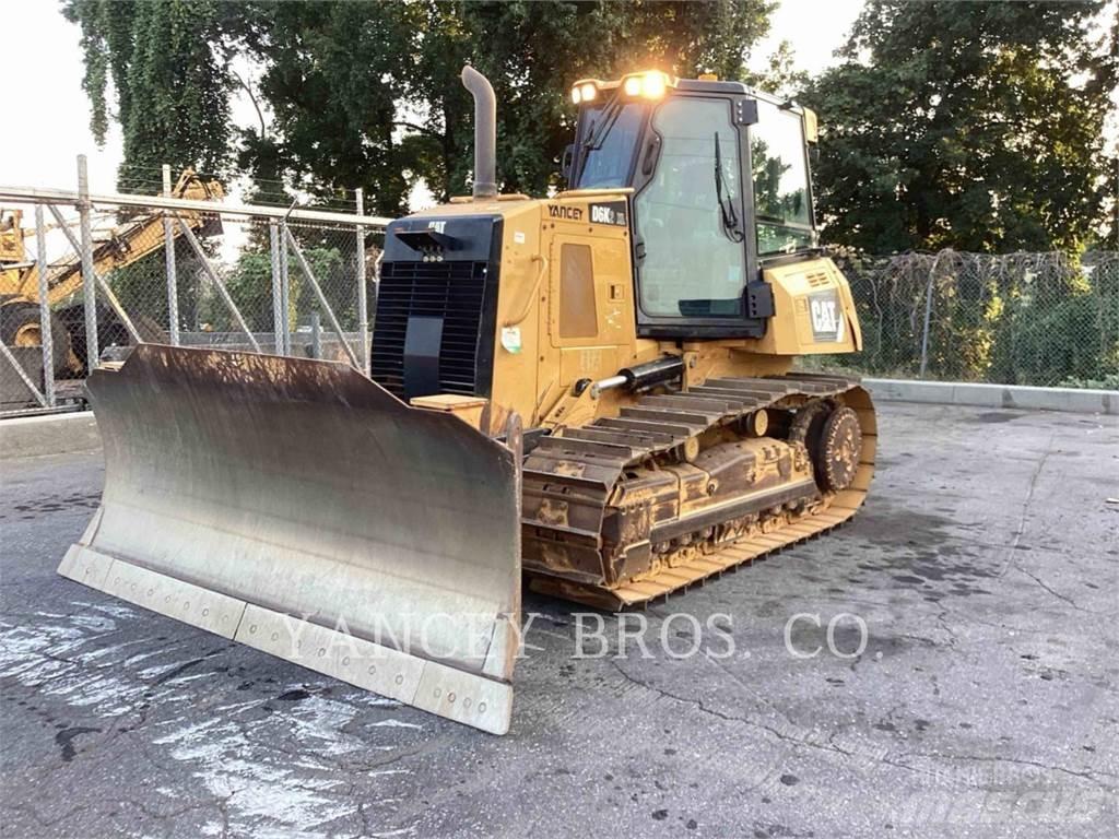 CAT D6K2XL Верижни булдозери
