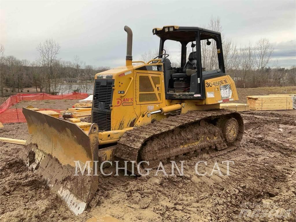 CAT D6KX Верижни булдозери
