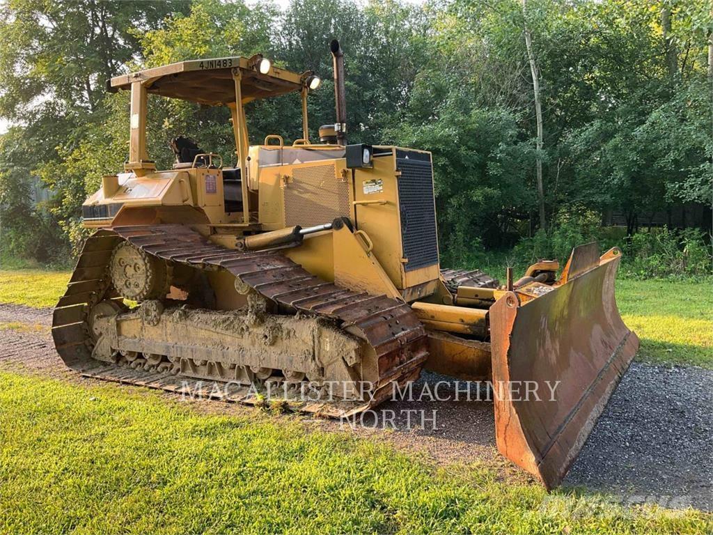 CAT D6ML Верижни булдозери
