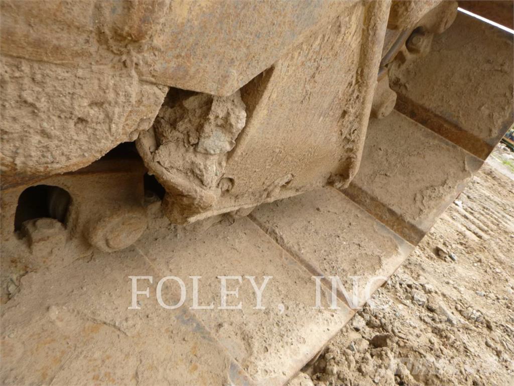 CAT D6MXL Верижни булдозери
