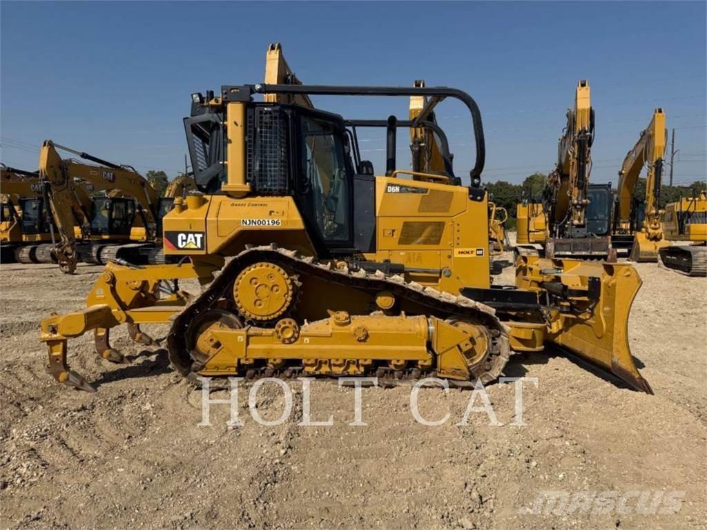 CAT D6N 3D Верижни булдозери
