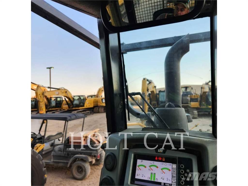 CAT D6N LGP Верижни булдозери
