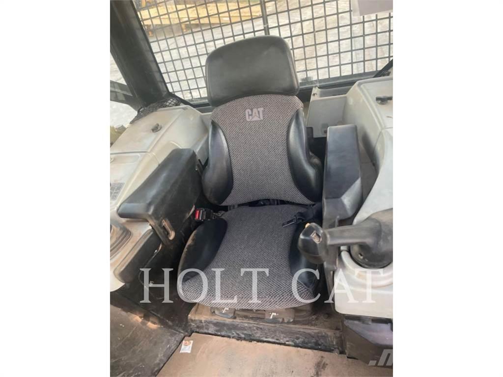 CAT D6N LGP Верижни булдозери
