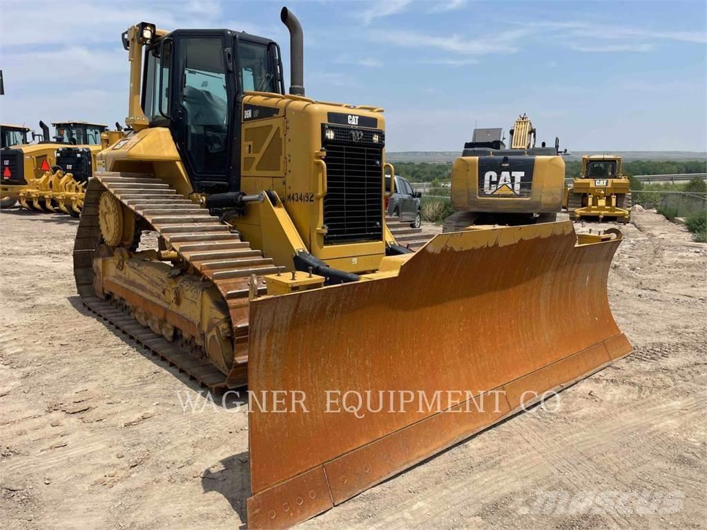 CAT D6N LGP Верижни булдозери
