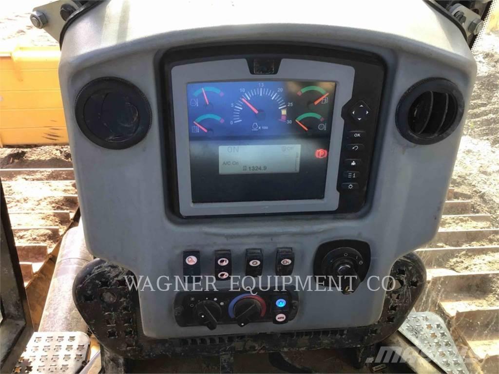 CAT D6N LGP Верижни булдозери
