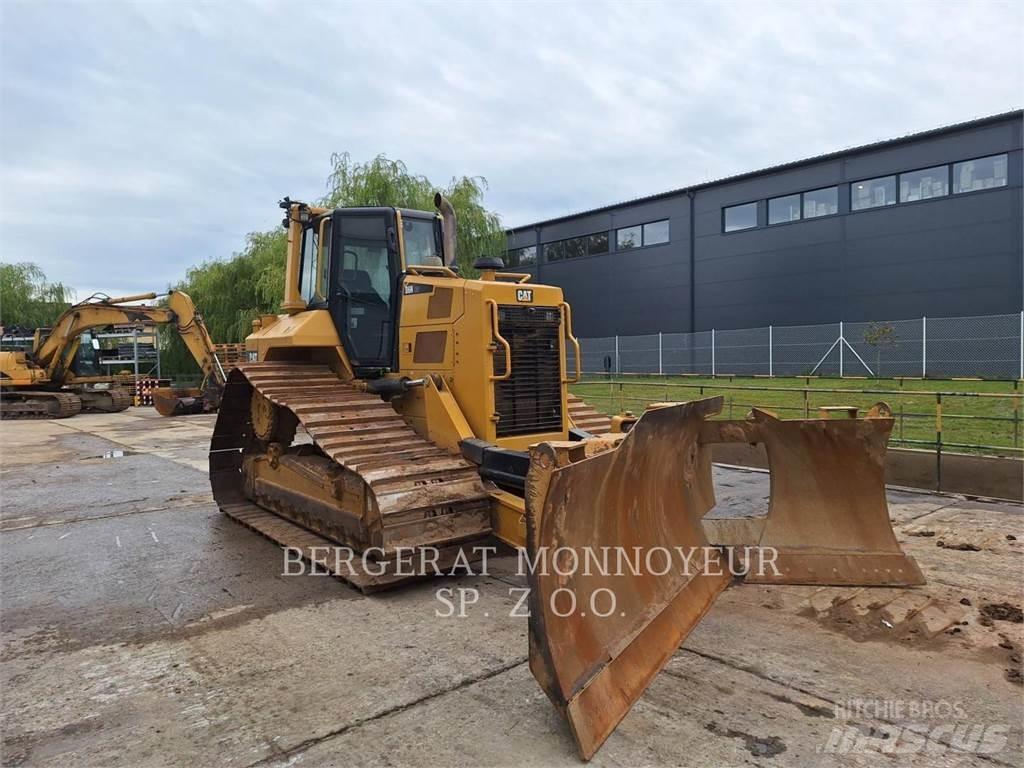 CAT D6NLGP Верижни булдозери
