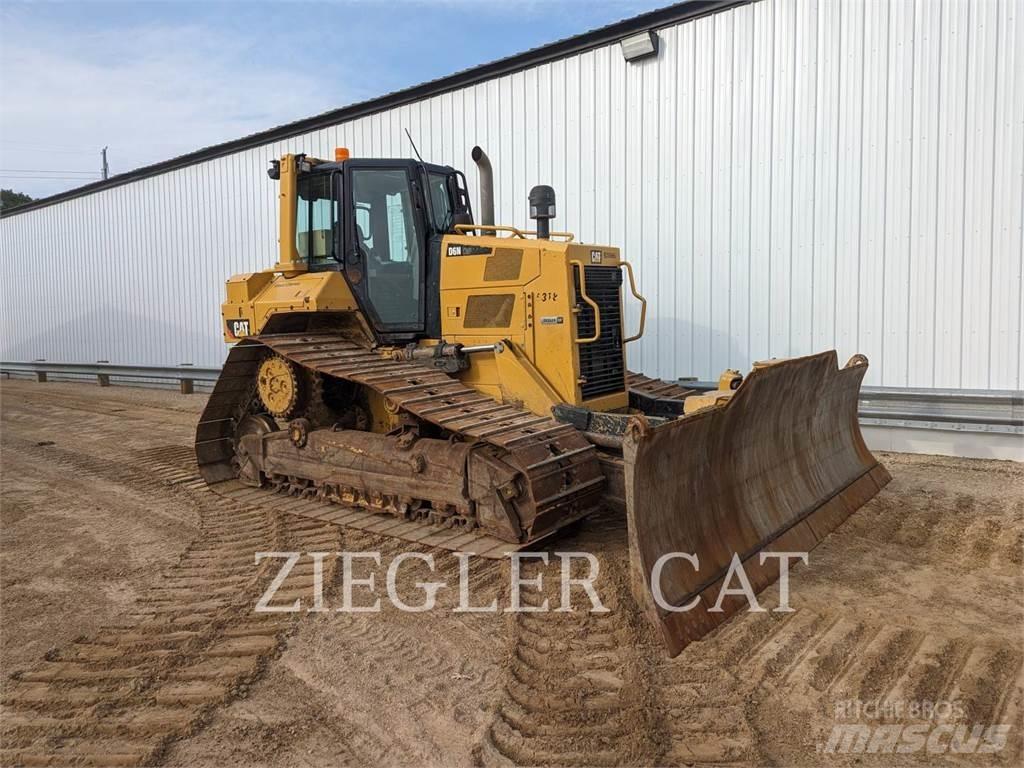 CAT D6NLGP Верижни булдозери
