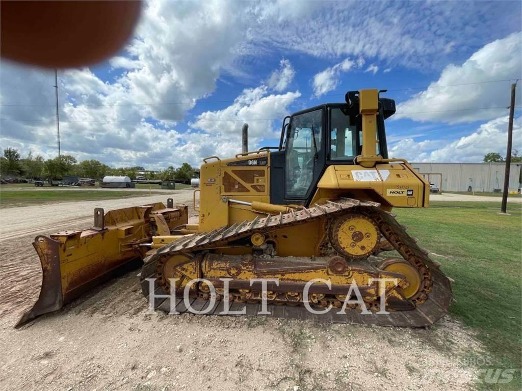 CAT D6NLGP Верижни булдозери
