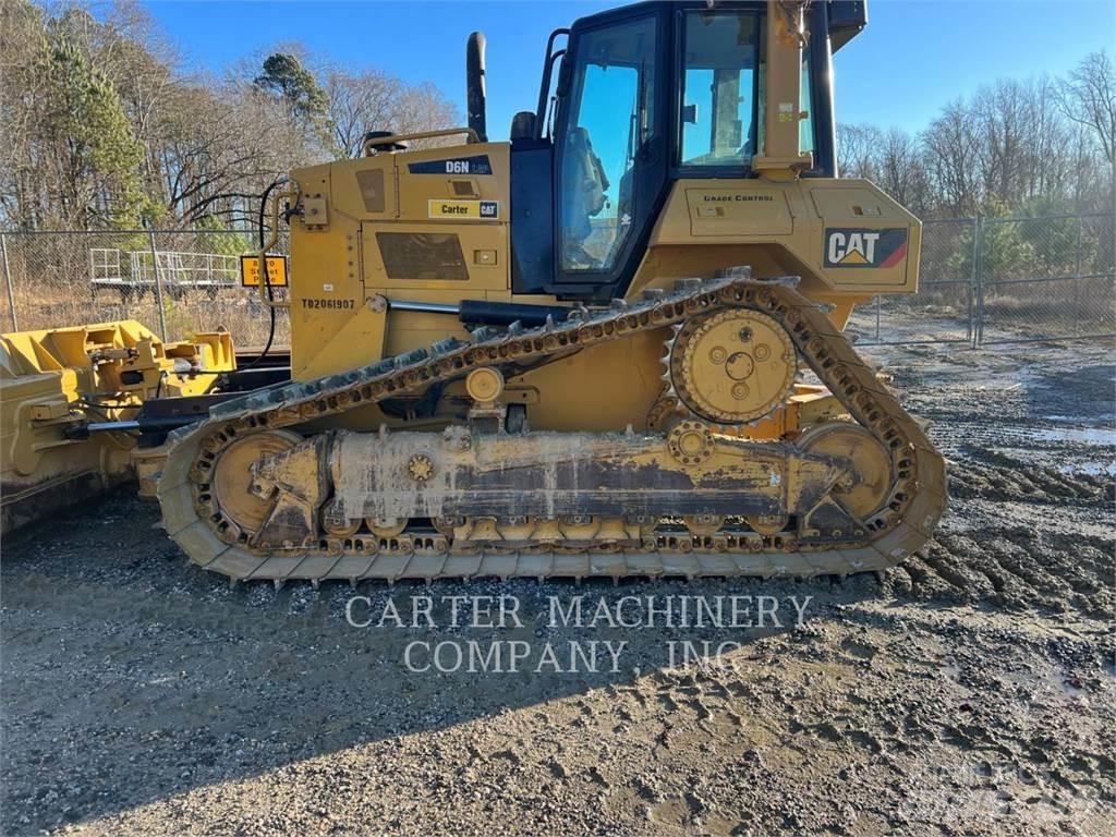 CAT D6NLGP Верижни булдозери
