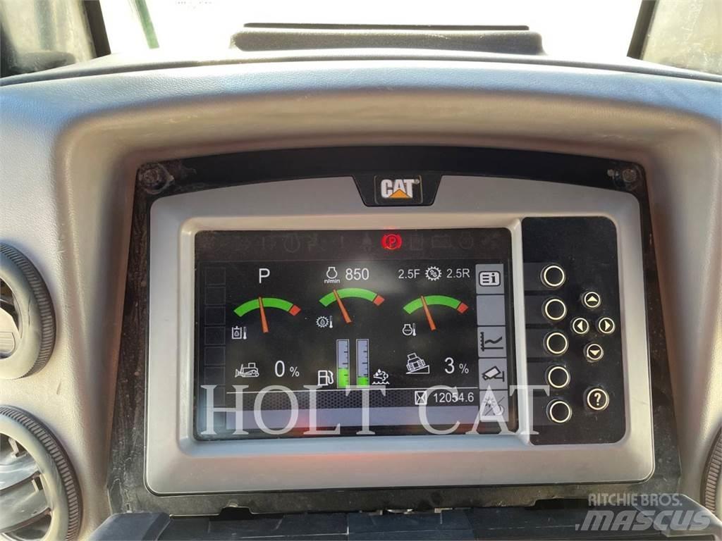 CAT D6NLGP Верижни булдозери
