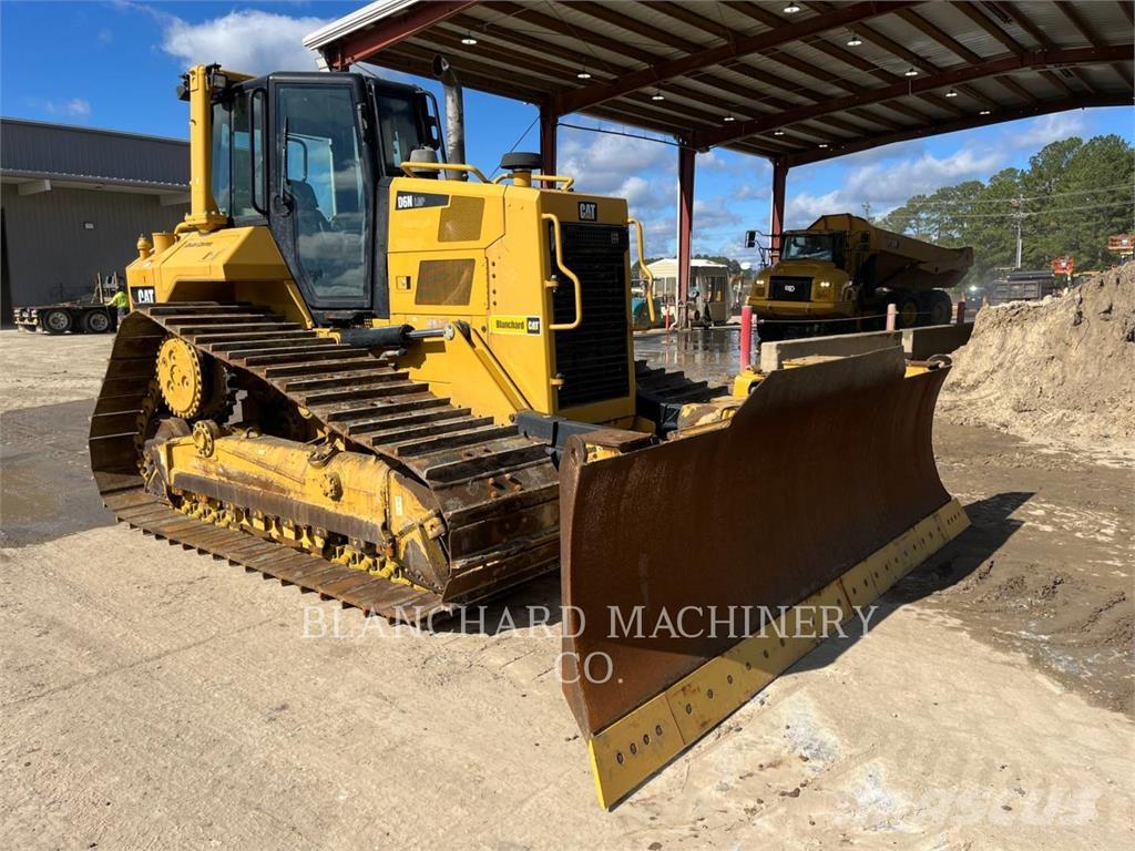 CAT D6NLGP Верижни булдозери
