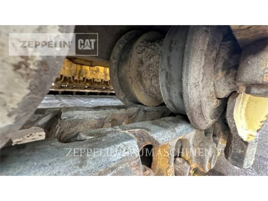 CAT D6NMP Верижни булдозери
