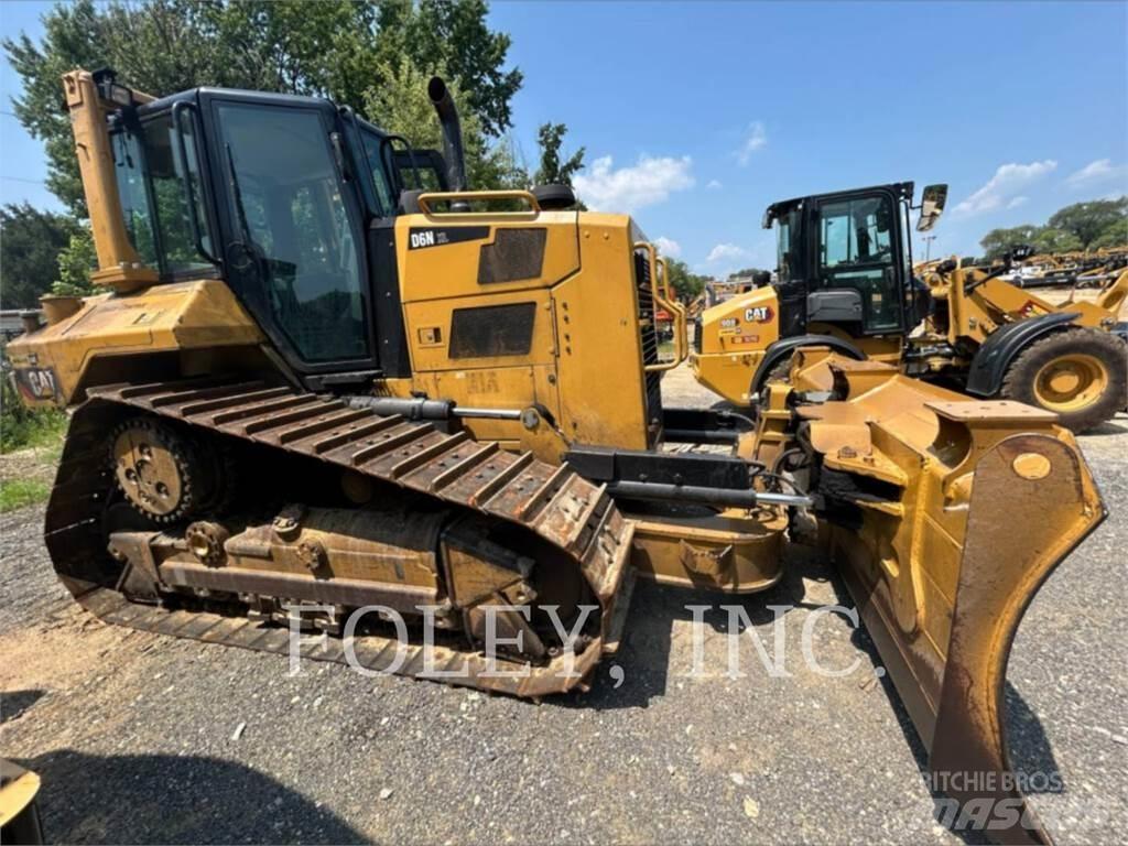 CAT D6NXL Верижни булдозери
