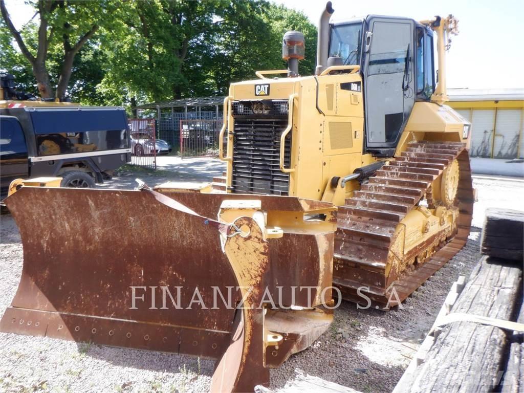 CAT D6NXL Верижни булдозери
