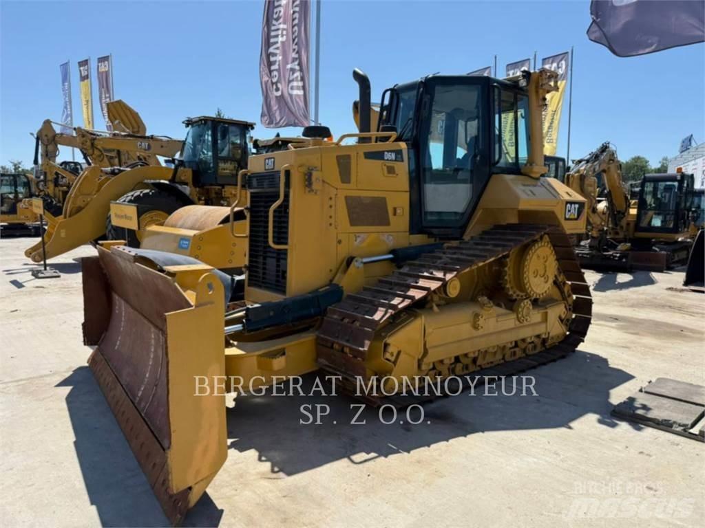 CAT D6NXL Верижни булдозери
