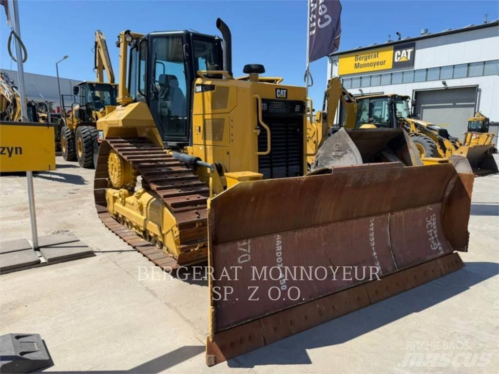 CAT D6NXL Верижни булдозери
